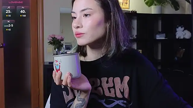 alicekiit online show from September 2025 04:50:02 PM