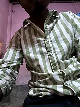 Snapshot of Barmab27 chatting on October 2025 11:39:01 PM Barmab27 online show from October 2025 11:39:01 PM