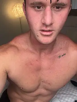 Snapshot of _DownUnderFit_ chatting on March 2025 01:35:01 AM DownUnderFit online show from March 2025 01:35:01 AM