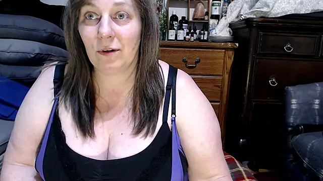 ladyscarlotta online show from March 2025 08:25:01 PM