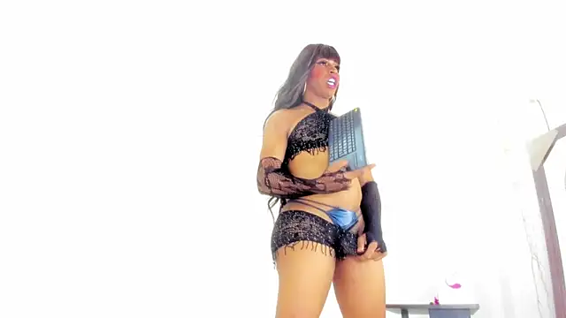 Tsblackxx online show from March 2026 01:03:02 PM