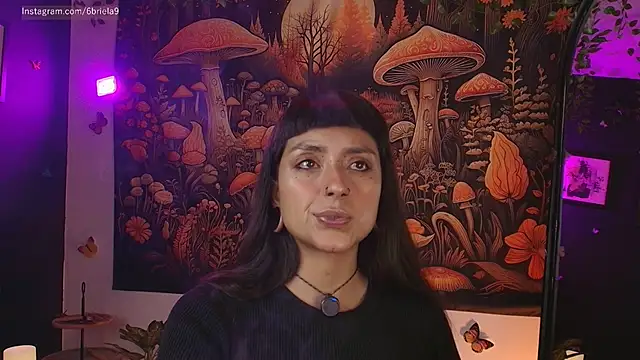 6Briela9  online show from April 2026 05:47:02 AM