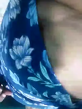 Snapshot of Bustyslave48 chatting on December 2024 09:52:02 PM Bustyslave48 online show from December 2024 09:52:02 PM