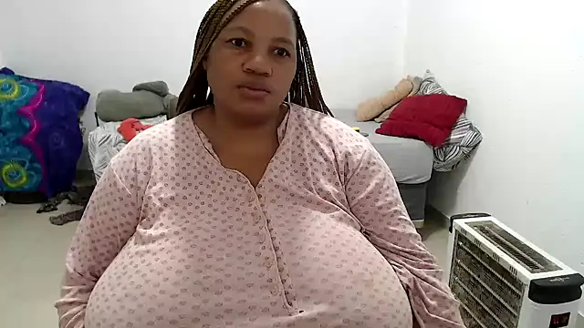 Snapshot of Bustyslave48 chatting on November 2025 11:48:01 PM Bustyslave48 online show from November 2025 11:48:01 PM