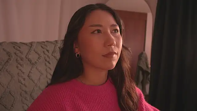 Aimilayne online show from April 2026 06:20:01 PM