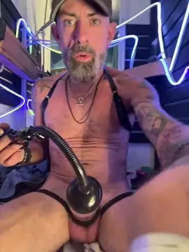 HandyBro online show from May 2026 10:04:02 PM