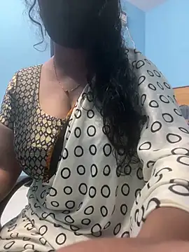 Snapshot of sajeetha chatting on March 2025 09:29:01 AM sajeetha online show from March 2025 09:29:01 AM