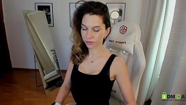 Selena Rase online show from February 2025 09:47:02 AM