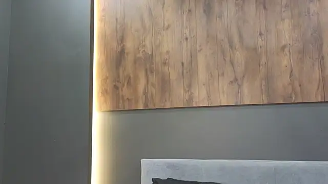 Snapshot of Rainaslater chatting on December 2024 10:57:02 PM Rainaslater online show from December 2024 10:57:02 PM