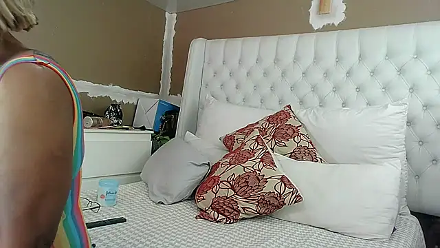 Carocurvy online show from September 2025 05:31:02 AM