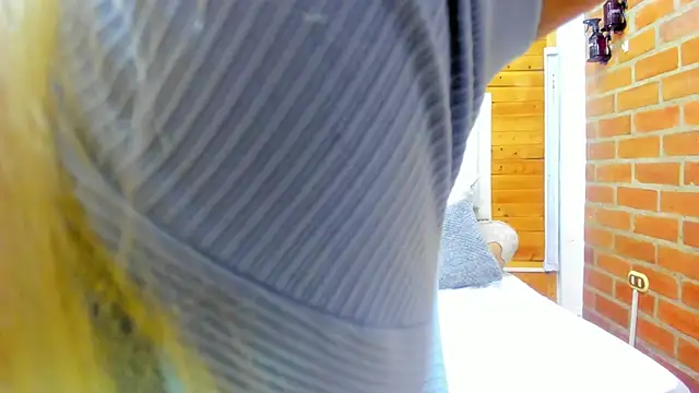 Dulcex69 online show from June 2026 01:34:02 PM