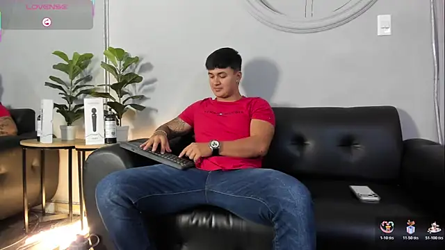 Cristopher strong online show from June 2026 01:46:02 PM