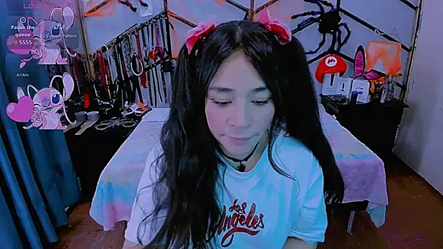 AlanaLuck online show from October 2025 07:26:02 PM