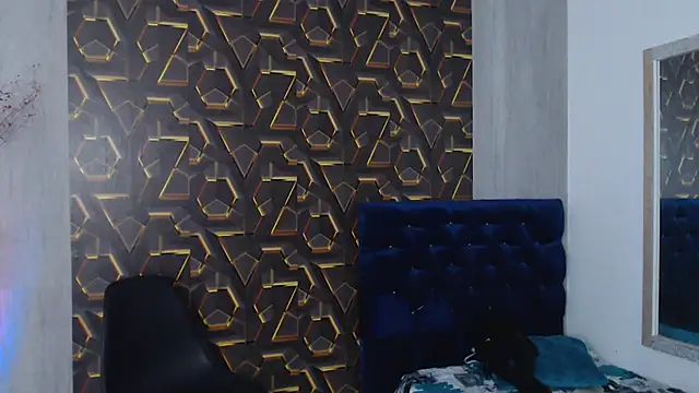 Demitryo online show from March 2025 05:32:01 AM