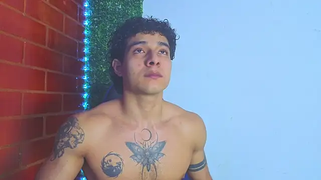 Demitryo online show from March 2026 04:58:01 AM