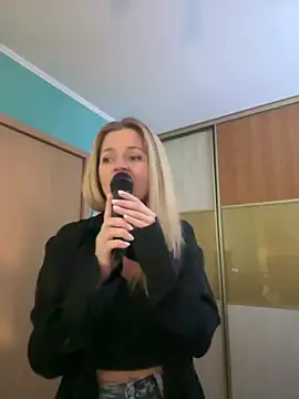 AlisonXCristal online show from March 2026 06:25:02 PM