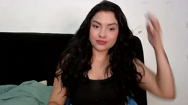 Snapshot of lolaa_staars chatting on October 2025 08:34:02 AM lolaa staars online show from October 2025 08:34:02 AM