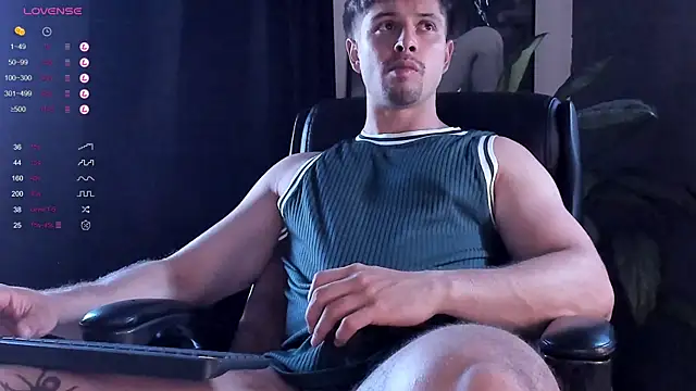 Snapshot of ADAM_BOUTON_ chatting on January 2025 01:08:02 PM ADAM BOUTON online show from January 2025 01:08:02 PM