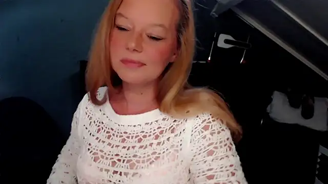 roxanna24 online show from June 2026 05:48:01 PM