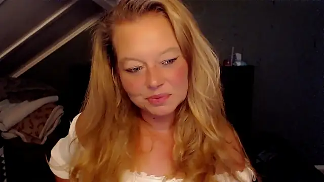 roxanna24 online show from July 2026 06:54:02 PM