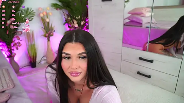 EmilyHudsson 1 online show from March 2025 06:11:02 PM