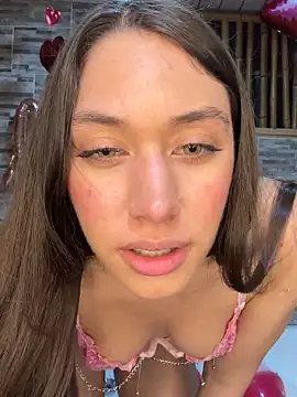 Snapshot of Barbielatinas chatting on February 2025 04:03:01 AM Barbielatinas online show from February 2025 04:03:01 AM