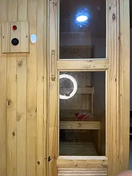 Barbielatinas online show from March 2026 10:31:02 PM