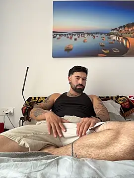 Snapshot of Goosebumps_21 chatting on December 2025 01:40:02 PM Goosebumps 21 online show from December 2025 01:40:02 PM