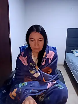 renata hot1 online show from February 2025 10:12:02 AM