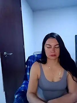 renata hot1 online show from February 2025 01:08:02 PM