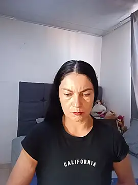 Snapshot of renata_hot1 chatting on June 2026 09:24:01 PM renata hot1 online show from June 2026 09:24:01 PM