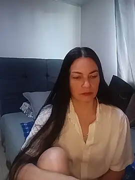 Snapshot of renata_hot1 chatting on July 2026 08:44:01 PM renata hot1 online show from July 2026 08:44:01 PM