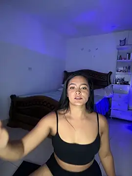 cristina1800 online show from October 2025 04:09:01 AM