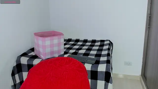 Snapshot of Natasha_su_ chatting on January 2025 11:59:02 PM Natasha su online show from January 2025 11:59:02 PM