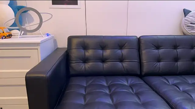 Snapshot of BlueEyedTallGuy94 chatting on December 2024 01:07:01 AM BlueEyedTallGuy94 online show from December 2024 01:07:01 AM