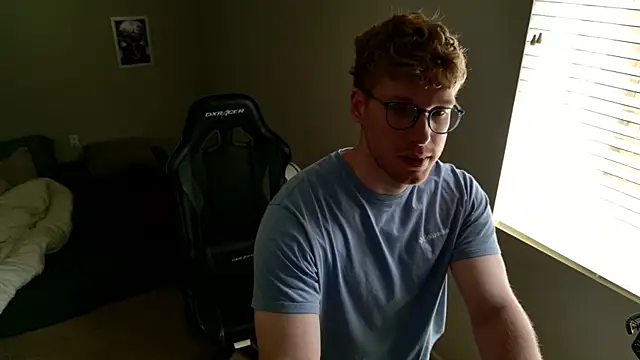 BlueEyedTallGuy94 online show from July 2026 09:39:02 PM
