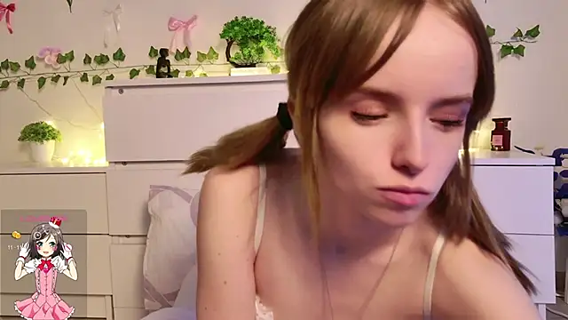 Snapshot of b4by_LoL1 chatting on March 2025 12:36:02 AM b4by LoL1 online show from March 2025 12:36:02 AM