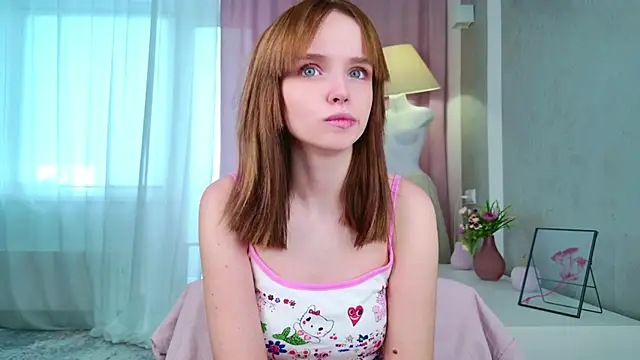 Snapshot of b4by_LoL1 chatting on September 2025 09:31:01 AM b4by LoL1 online show from September 2025 09:31:01 AM