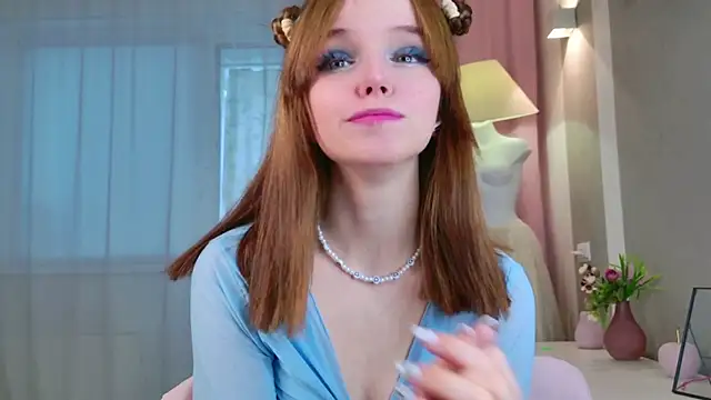 Snapshot of b4by_LoL1 chatting on October 2025 06:56:02 AM b4by LoL1 online show from October 2025 06:56:02 AM