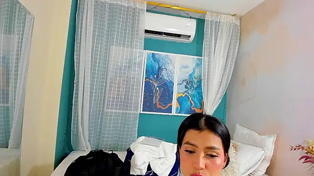 TianaReedd online show from September 2025 07:03:01 PM