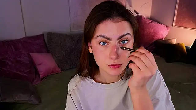 Snapshot of tomorrows_day chatting on October 2025 09:15:02 PM tomorrows day online show from October 2025 09:15:02 PM