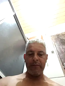 Snapshot of gordonunes chatting on February 2026 06:26:01 AM gordonunes online show from February 2026 06:26:01 AM