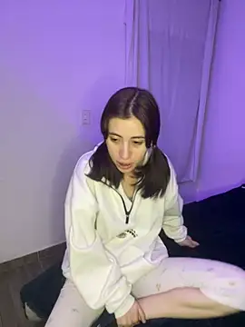 Catyloves online show from January 2025 08:52:01 AM