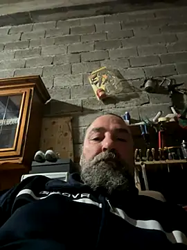 Snapshot of ros217 chatting on November 2025 04:05:01 PM ros217 online show from November 2025 04:05:01 PM