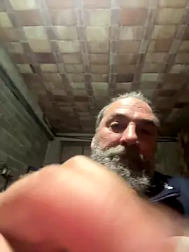 Snapshot of ros217 chatting on December 2025 09:45:02 PM ros217 online show from December 2025 09:45:02 PM