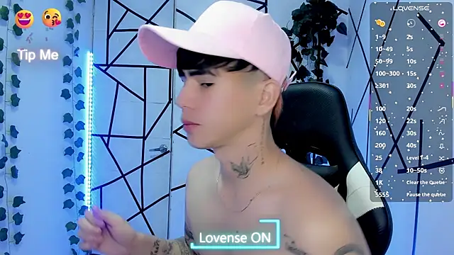 Snapshot of Tayson_Rivers chatting on June 2026 12:34:02 AM Tayson Rivers online show from June 2026 12:34:02 AM