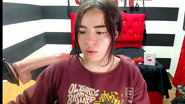 Snapshot of Marian_Ran chatting on January 2025 09:19:02 AM Marian Ran online show from January 2025 09:19:02 AM