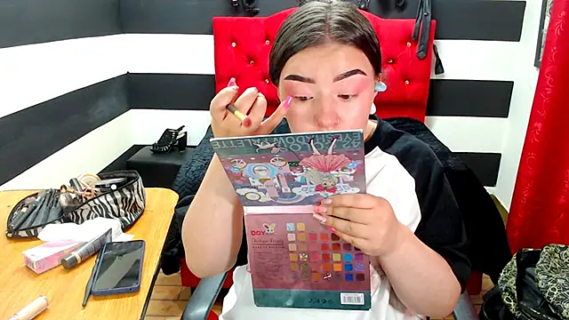 Snapshot of Marian_Ran chatting on January 2025 03:34:01 AM Marian Ran online show from January 2025 03:34:01 AM