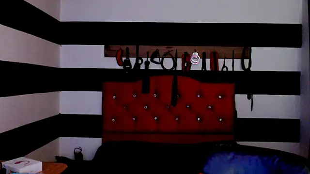 Snapshot of Marian_Ran chatting on January 2025 07:11:01 AM Marian Ran online show from January 2025 07:11:01 AM