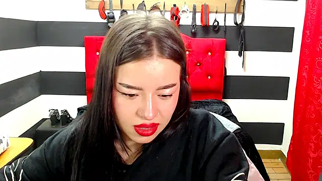 Snapshot of Marian_Ran chatting on January 2025 09:37:02 AM Marian Ran online show from January 2025 09:37:02 AM